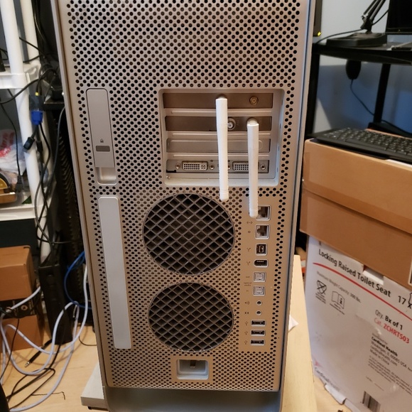 Mac G5 Tower Computer with Safari/Protools - Picture 3 of 4